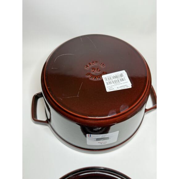 Staub 5 Qt Deep Round Cocotte Grenadine 4.7L MADE IN FRANCE CAST IRON - Picture 2 of 8